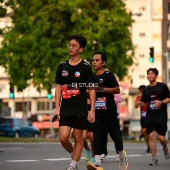 Runner Photo 4125873