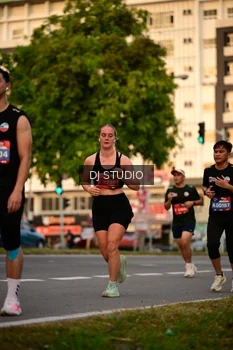 Runner Photo 4125953