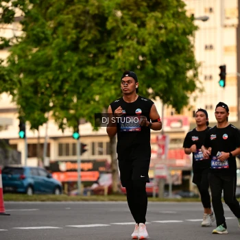 Runner Photo 4125975