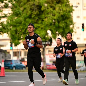 Runner Photo 4125993