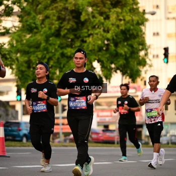 Runner Photo 4125999