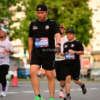 Runner Photo 4126023