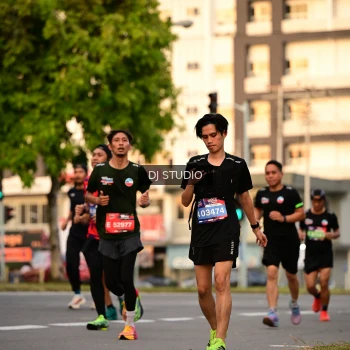 Runner Photo 4126040