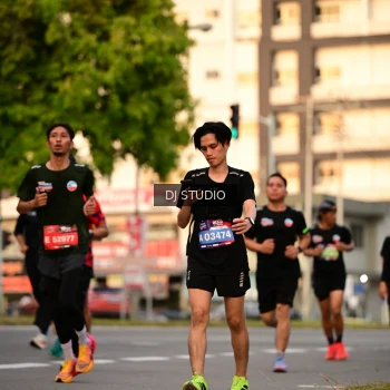 Runner Photo 4126041