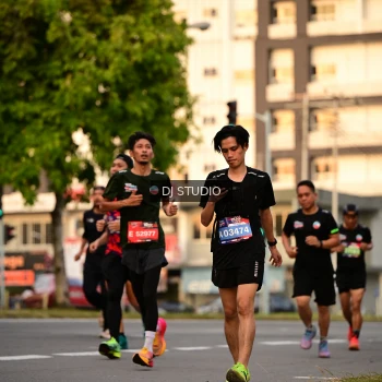 Runner Photo 4126044