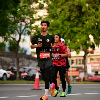 Runner Photo 4126053