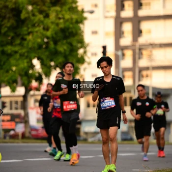 Runner Photo 4126055