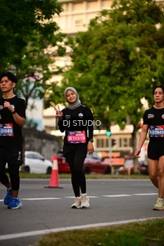 Runner Photo 4126098