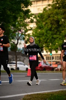 Runner Photo 4126105