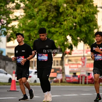 Runner Photo 4126123