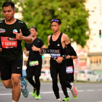 Runner Photo 4126198