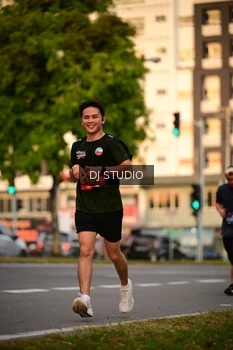 Runner Photo 4126236