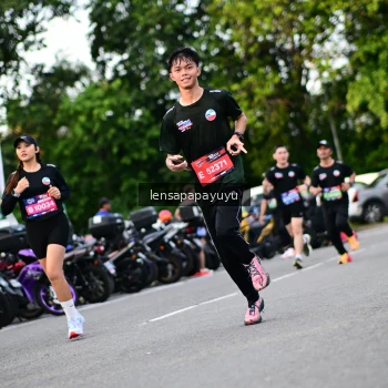 Runner Photo 4126274