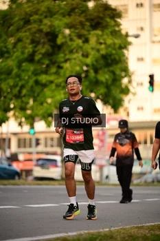 Runner Photo 4126286