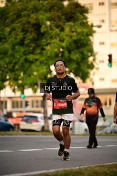 Runner Photo 4126297