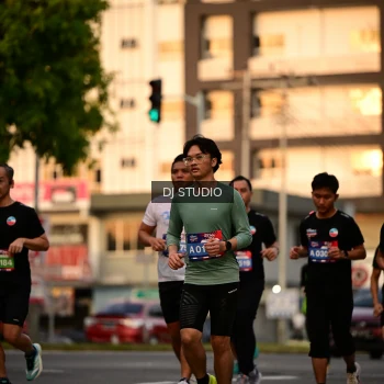 Runner Photo 4126335