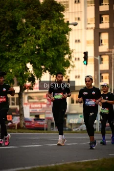 Runner Photo 4126377