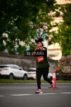 Runner Photo 4126379