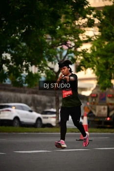 Runner Photo 4126383