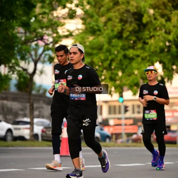 Runner Photo 4126395