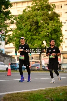 Runner Photo 4126399