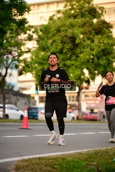 Runner Photo 4126419