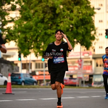 Runner Photo 4126453
