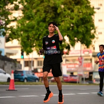 Runner Photo 4126454