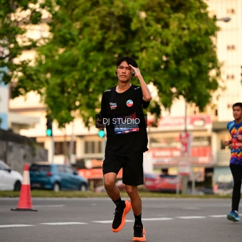 Runner Photo 4126456