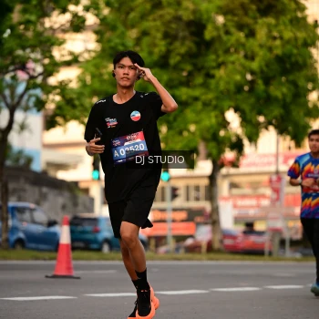 Runner Photo 4126465