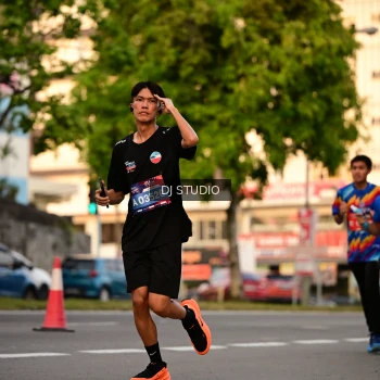 Runner Photo 4126467