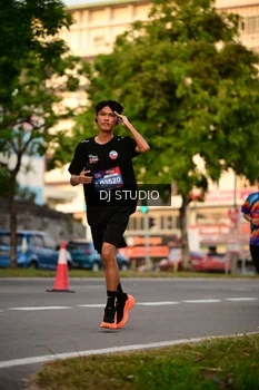 Runner Photo 4126474