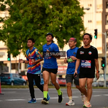 Runner Photo 4126478