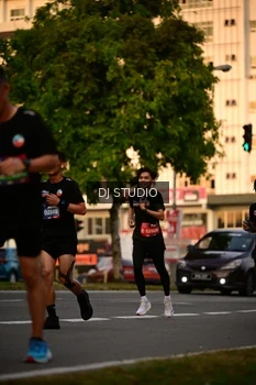 Runner Photo 4126597