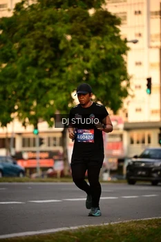 Runner Photo 4126602