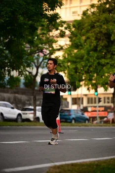 Runner Photo 4126678