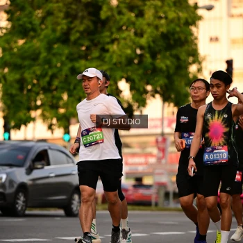 Runner Photo 4126735