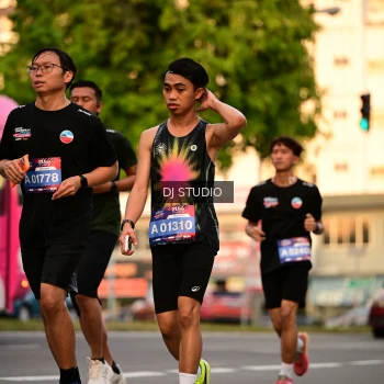 Runner Photo 4126762