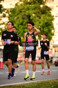 Runner Photo 4126770