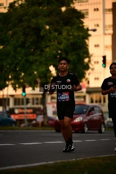 Runner Photo 4126868
