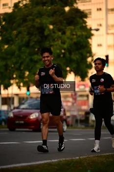 Runner Photo 4126875