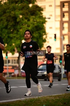 Runner Photo 4126926