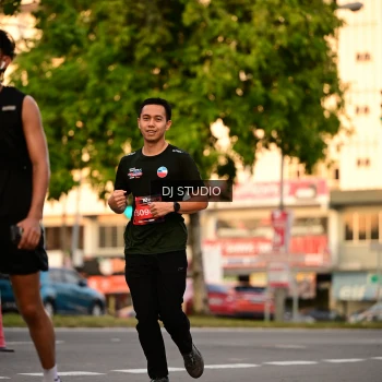 Runner Photo 4126947