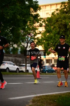 Runner Photo 4127048