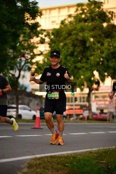 Runner Photo 4127054