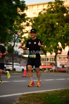 Runner Photo 4127055