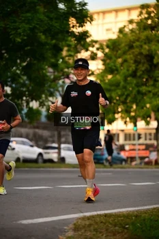 Runner Photo 4127065