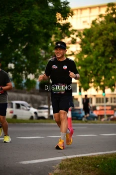 Runner Photo 4127068