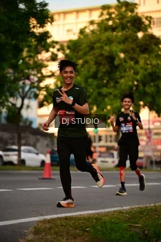 Runner Photo 4127076