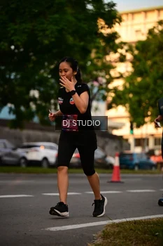 Runner Photo 4127109